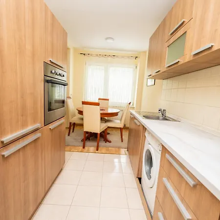 Cosy Nest In Center With Parking Apartman Sarajevo